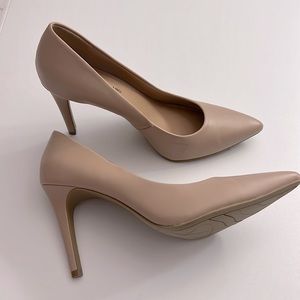 Christian Siriano Nude Pumps | Size 11W